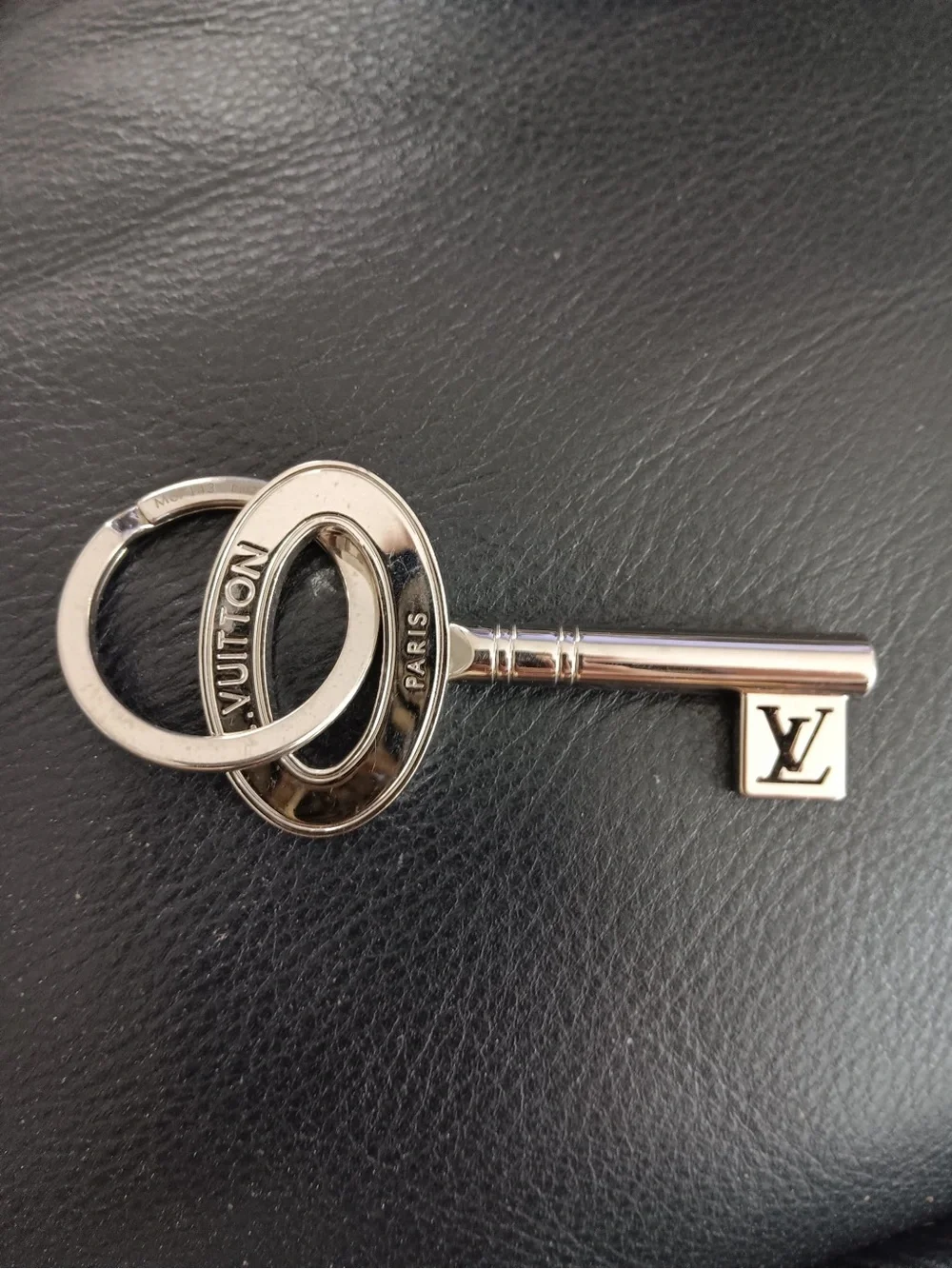 AUTHENTIC Louis Vuitton Porte Cles Travel Key Keychain, Silver